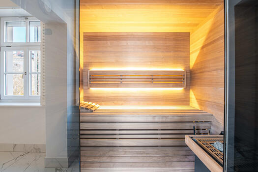 Maßgefertigte finnische Sauna