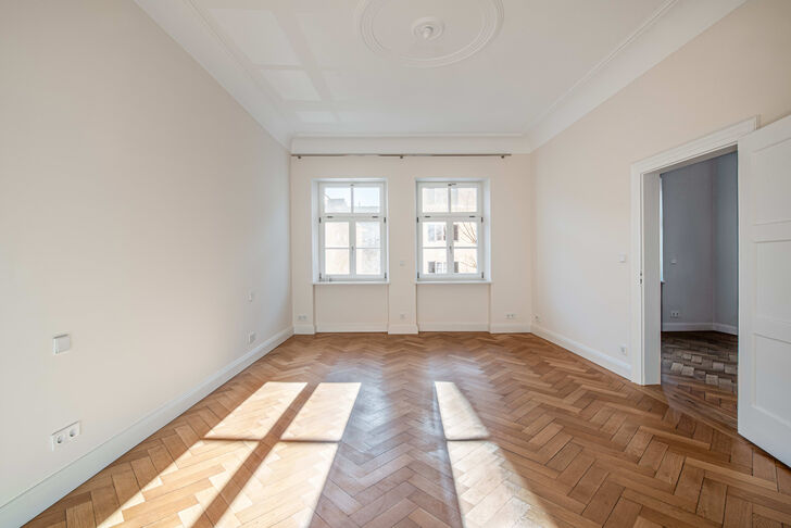 Drei bis vier Schlafzimmer