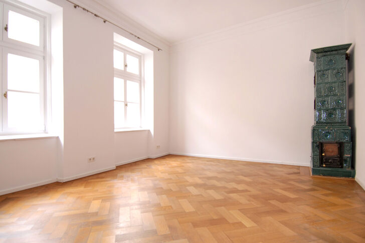 Zimmer mit Kachelofen