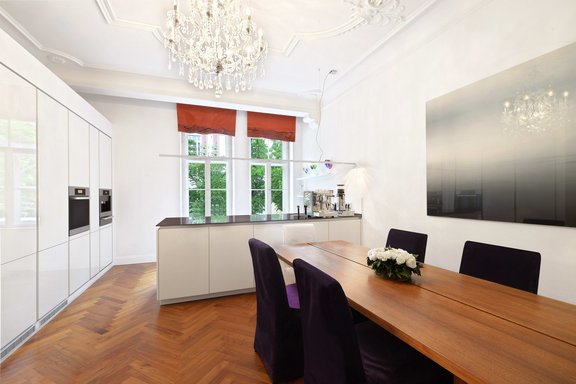 Küche mit Essbereich