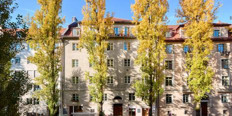 Familiengerechte Beletage über 204 m² mit Altbau-Charme und zwei Balkonen