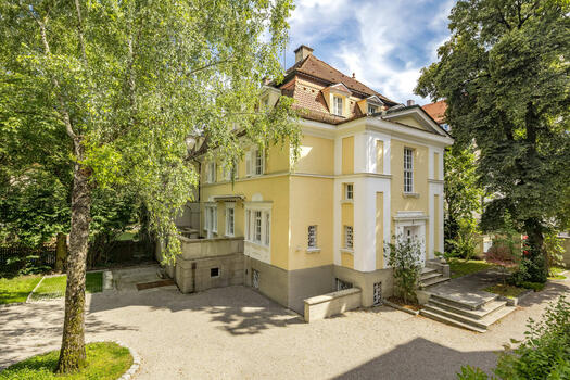 Hochklassige Büro-Villa