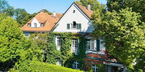 Herrschaftliche Emanuel von Seidl-Villa in Toplage von Bogenhausen
