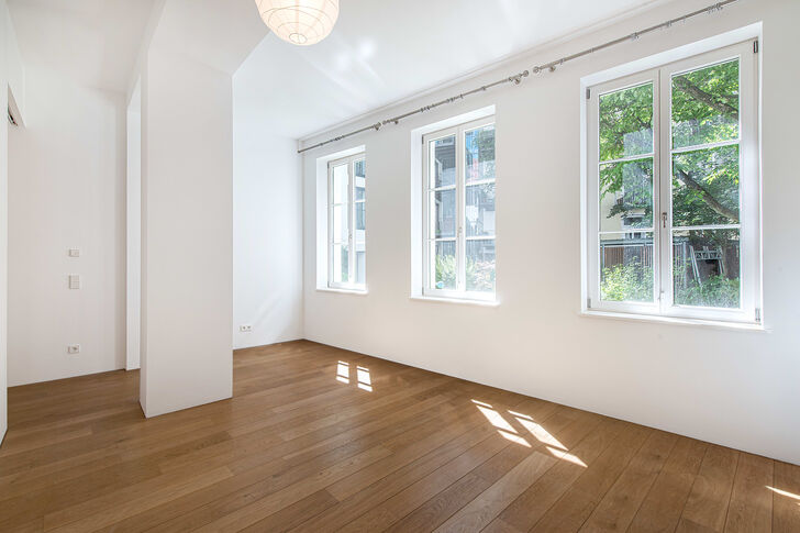 Master-Schlafzimmer im EG