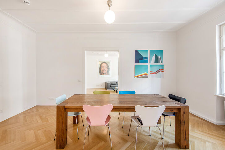 Wohl proportoniertes Esszimmer