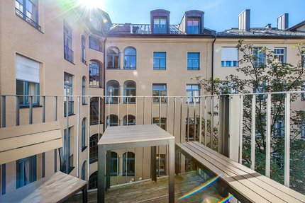 South-east balcony to the inner courtyard