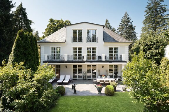 Detached villa with plenty of space for a family