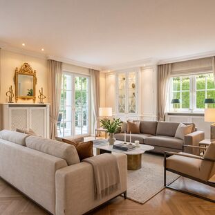 Light-Filled Living Area (rendered)