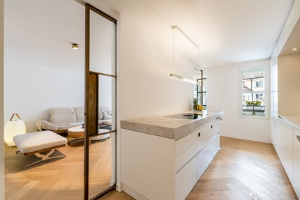 Elegante Schiebetüren zum Wohnbereich