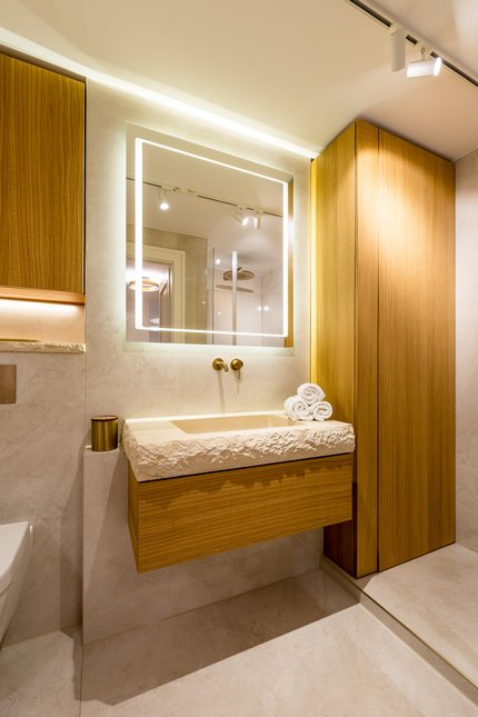 Edle Materialien im Badezimmer