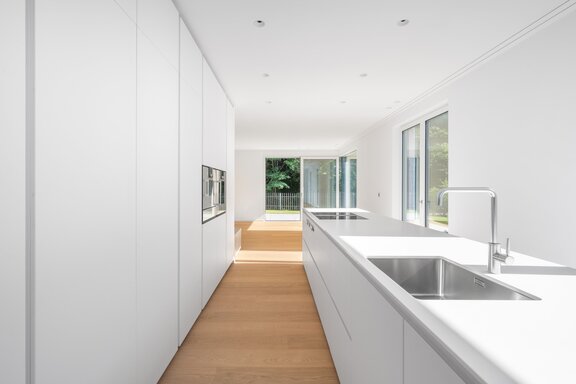 Minimalist, Light Kitchen