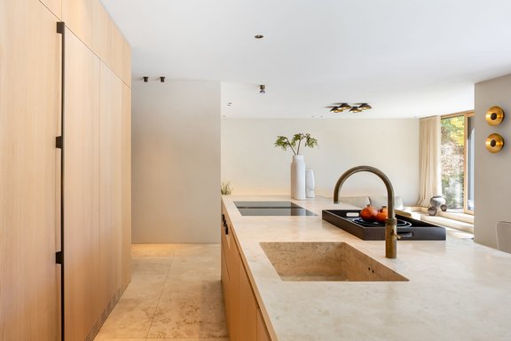 High-end travertine kitchen
