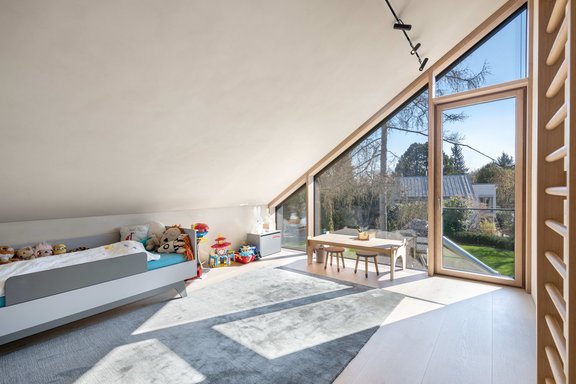 Zwei absolut gleichwertige Kinderzimmer im Dachgeschoss