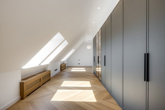 Maßgeschreinerte Ankleide