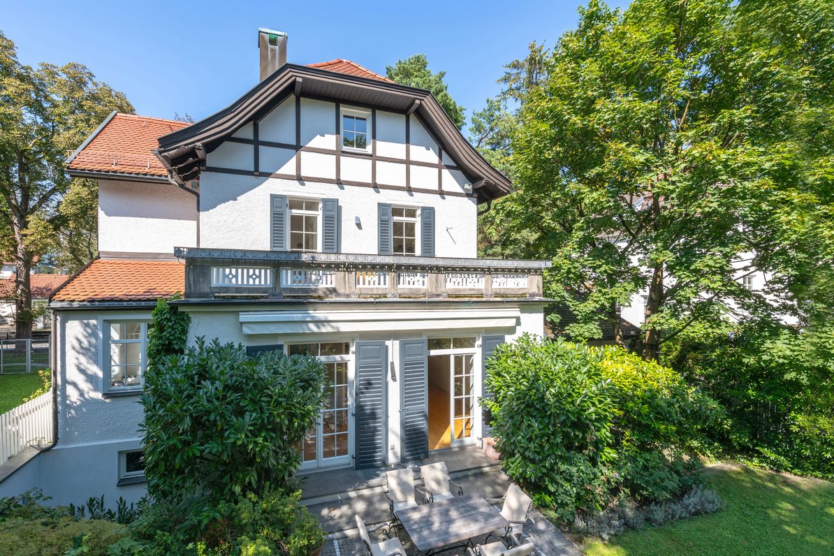 Listed old villa