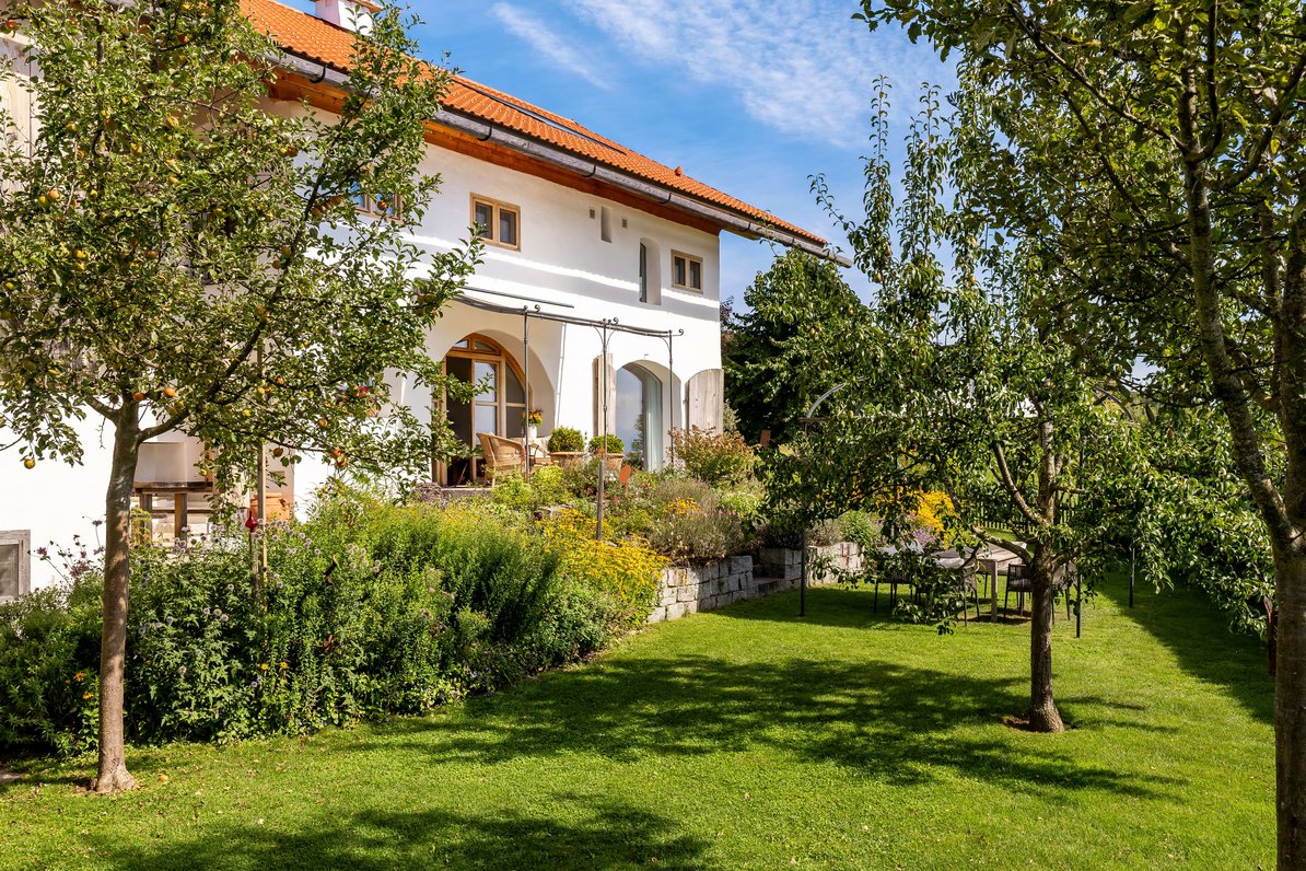 Unique country house feeling