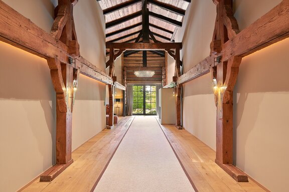 Grand Barn
