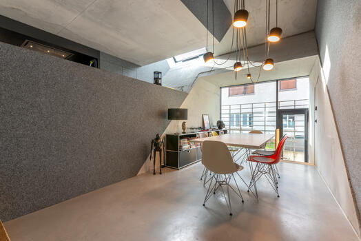 Sichtbeton und textile Wände