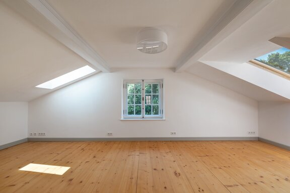 Charming attic studio