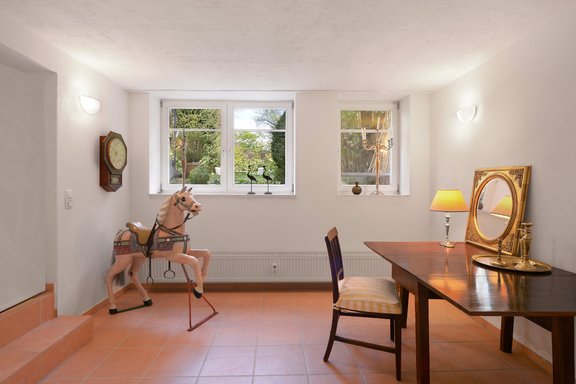 Versatile hobby room