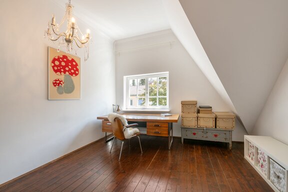 Eines der weiteren Zimmer im DG
