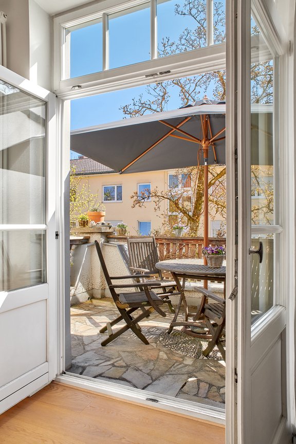 Mediterranean-style south-facing terrace