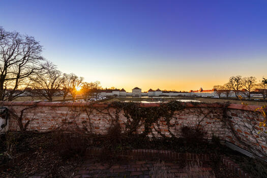 Von der Dachterrasse eröffnet sich ein einmaliger Panoramablick auf Schloss Nymphenburg