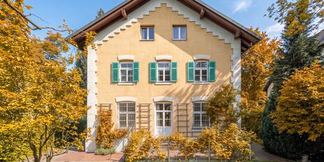 Historische Villa mit hinreißendem Flair und großem Raumangebot in ruhiger Lage