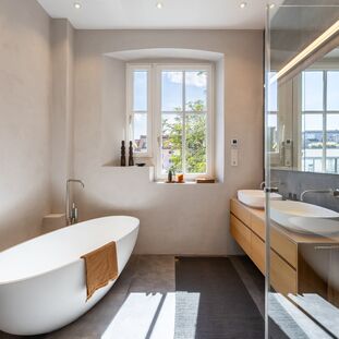 Modern bathroom with a freestanding tub