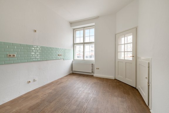 Kitchen with a storage niche