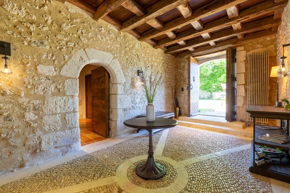 Reception with character