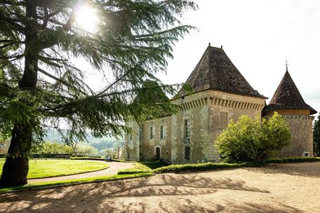 Historic château – modern luxury in a unique location in the Dordogne