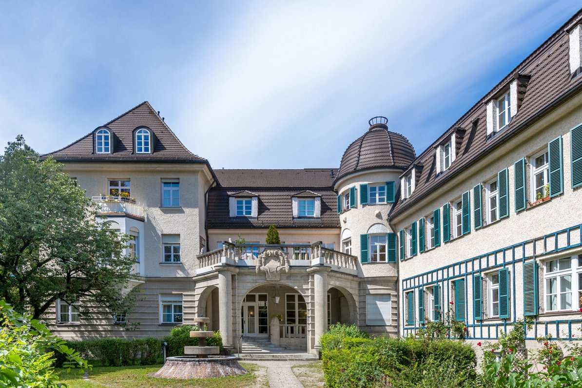 Hubertuspalais von 1913