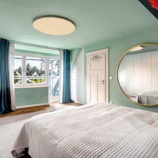 Spacious master bedroom