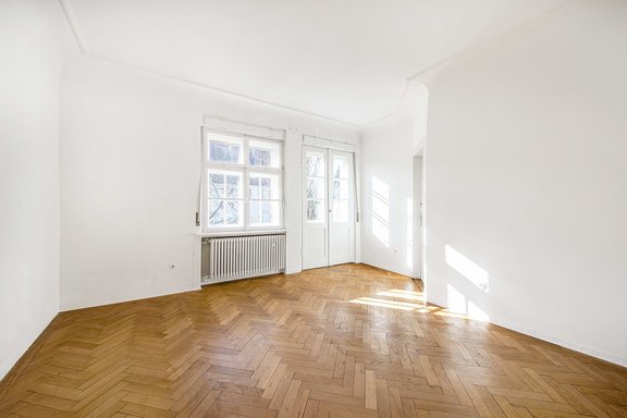 Schlafzimmer mit Balkon