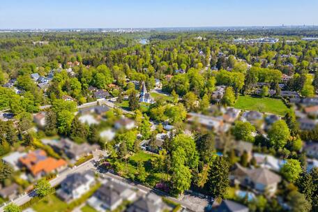Top-class building plot of 2,883 m² in a prime location