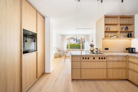 Hochklassige Schreinerküche