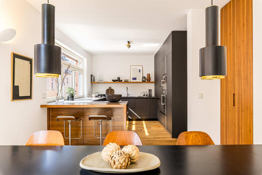Food and cooking complement each other harmoniously