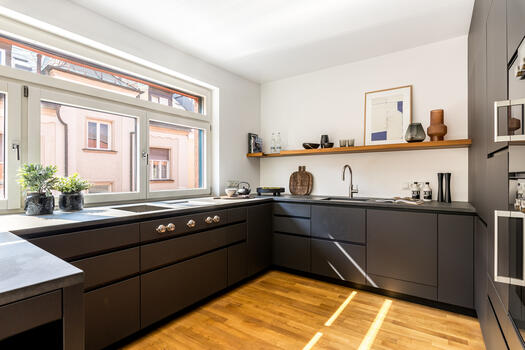 Elegant carpenter's kitchen from Wiedemann Werkstätten