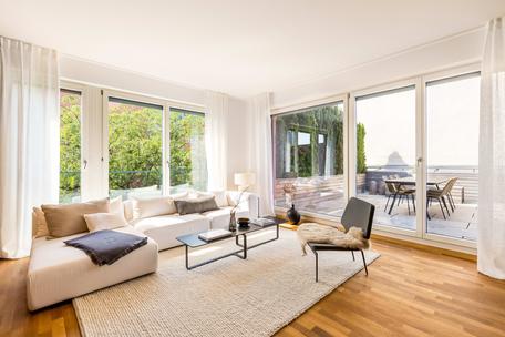Hochklassige 4,5-Zimmer-Penthouse-Wohnung mit spektakulärer Dachterrasse