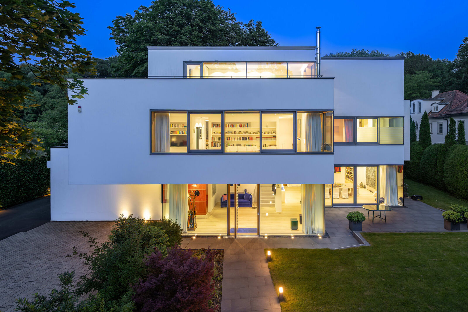 Moderne Familien-Villa im Herzogpark