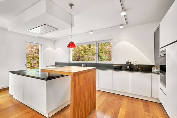 Moderne Miele-Einbauküche