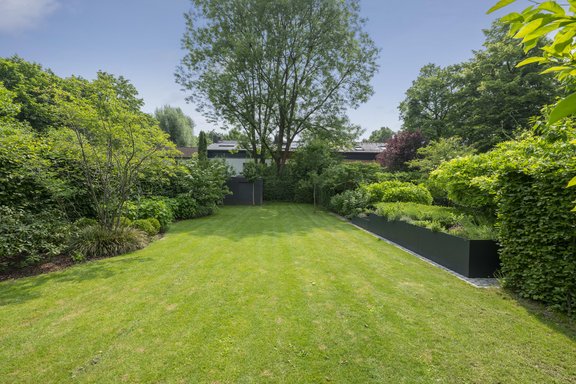 ...mit traumhaftem Südgarten