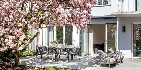 Hochklassiges Design-Stadthaus mit großzügigem Raumangebot und traumhaftem Südgarten