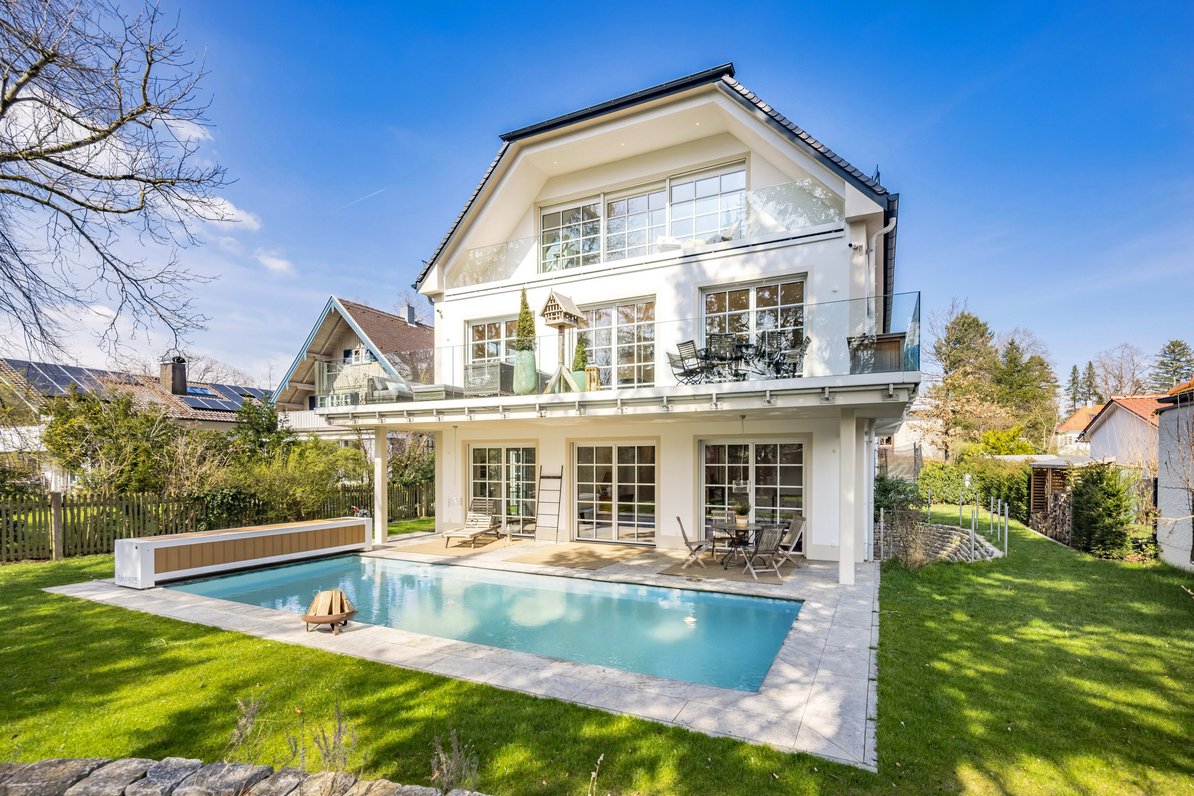 Hochklassige Familien-Villa