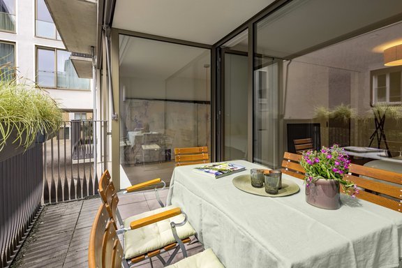 Sonnige Süd-Ost-Loggia