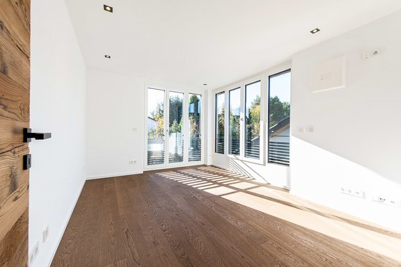 Children's room with large window front
