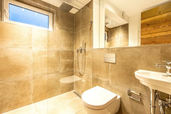 Shower room in the basement