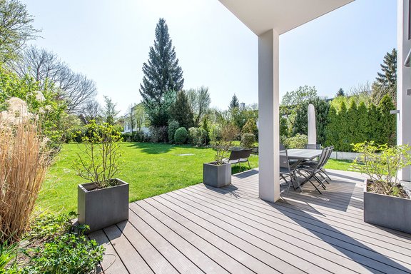 Terrasse mit Südwest-Ausrichtung