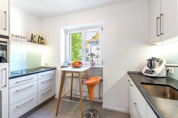 Küche mit moderner Ausstattung